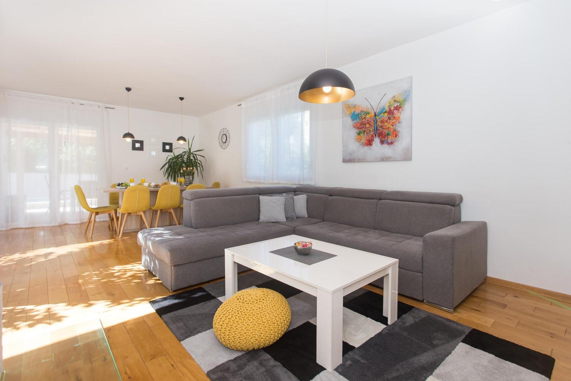 Life - New And Luxury Holiday House Kaštela Екстериор снимка